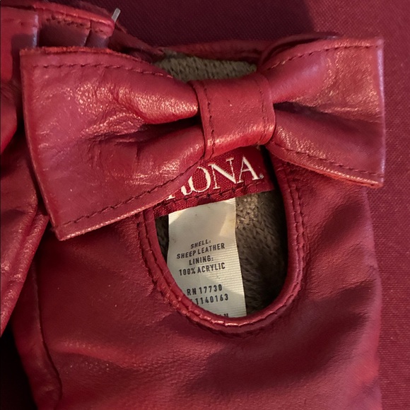 NWOT Merona Red Leather Gloves with Bow Detail - Picture 2 of 5